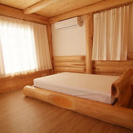 Jeju Bille Log Pension Seogwipo Exterior photo